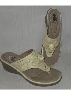 GC Willa Yellow Floral Wedge Sandals Women Size US 10 W Comfortable